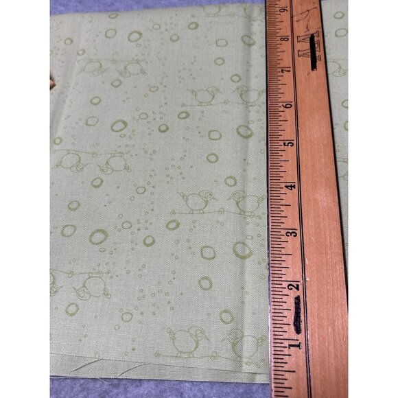 Cheap Talk by Connecting Threads Green Bird-Themed Cotton Fabric Square 18x18" Q - Picture 2 of 5